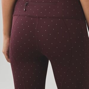 Lululemon Pace Rival Crop Night Fall Bordeaux Drama Gold / Bordeaux Drama